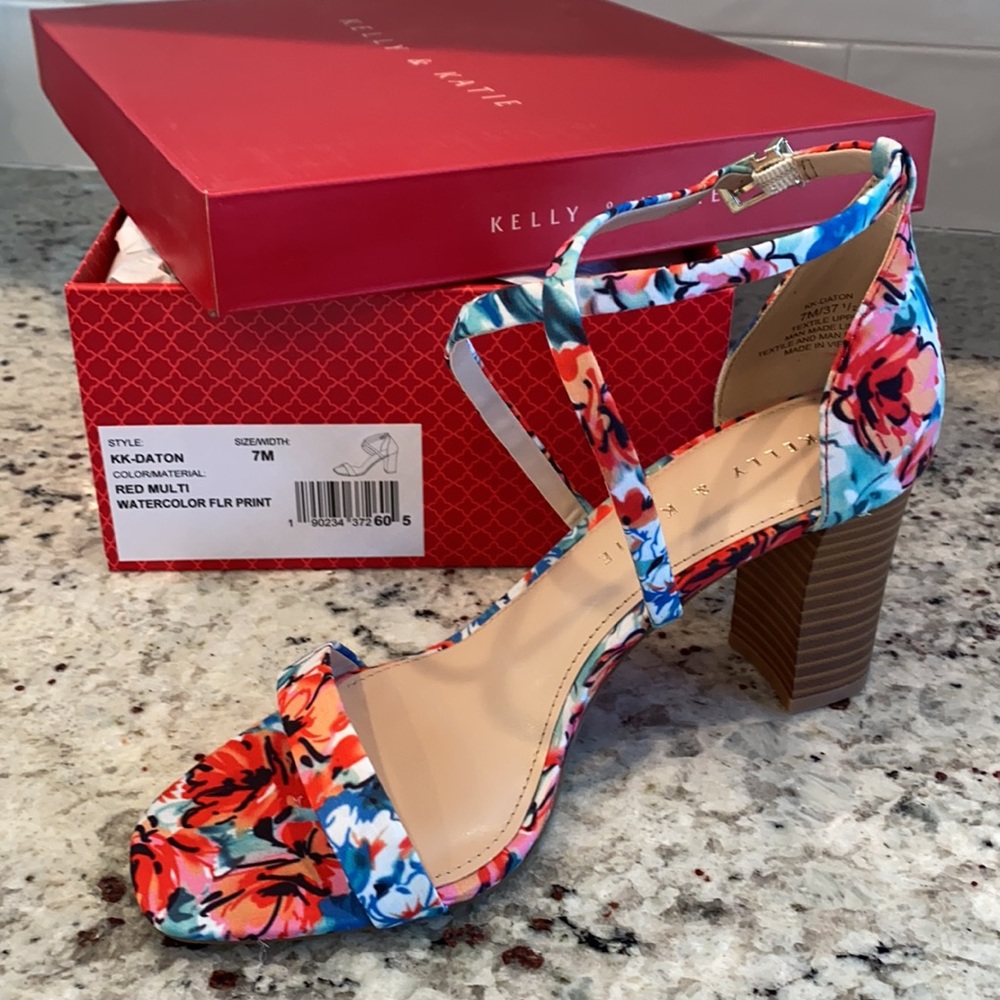 Kelly & Katie Daton Sandal